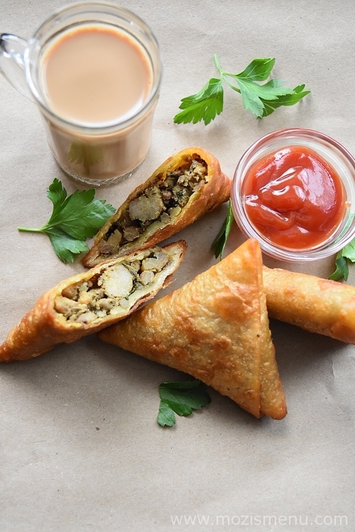 Chicken Keema Samosa / Minced Chicken Samosa